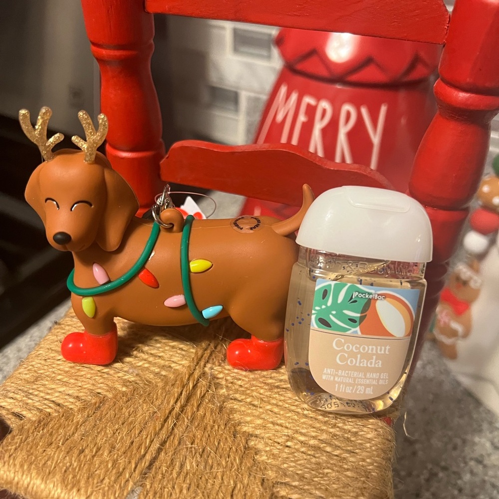🎄🐾☃️ Dog Pocketbac Holder - Picture 3 of 7